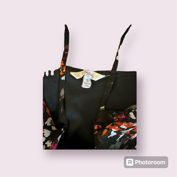 Candie’s Dressy Top - Picture 3 of 4